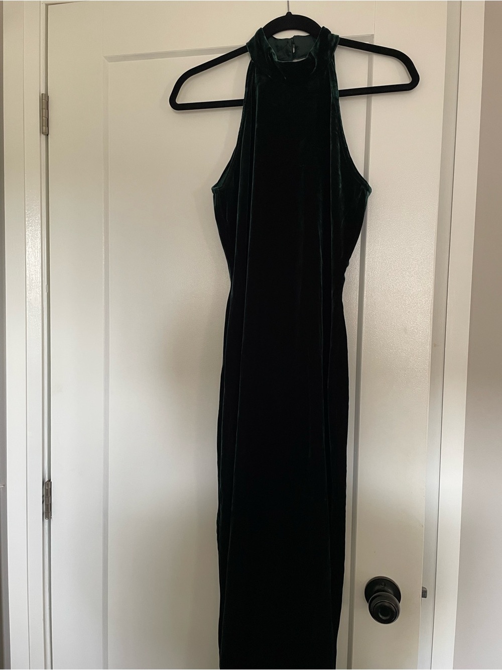 Sleeveless Velvet Maxi Dress in Dark Green